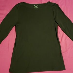 Dark black women's size medium top